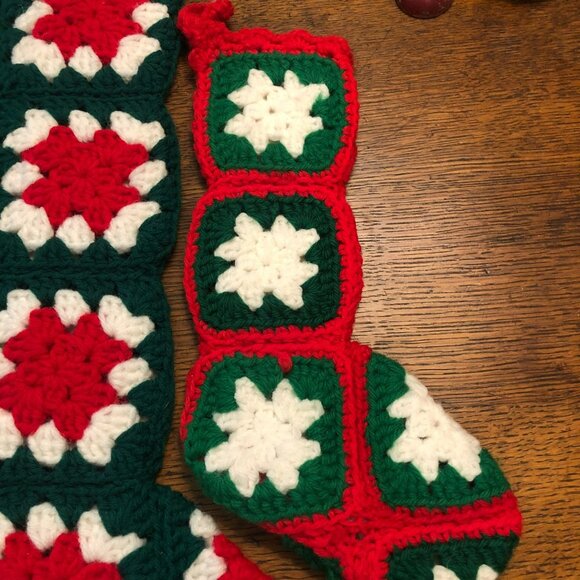 Crocheted Granny Square Christmas Stockings Dad Mom Baby MCM - Picture 5 of 6